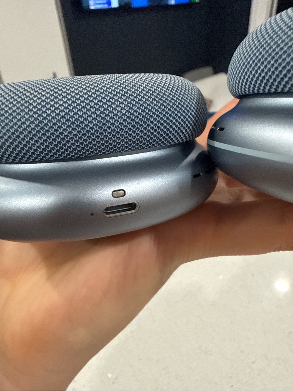 Apple Over‑Ear Headphones - Space Gray with Blue Fabric